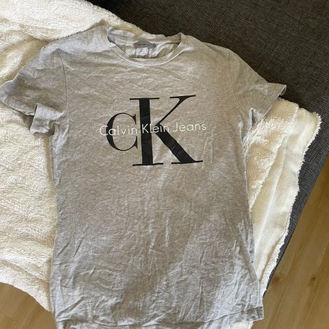 CK t-shirt str S