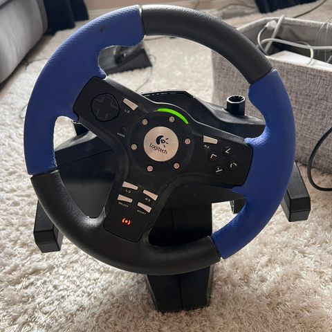 Logitec Driving Force PlayStation ratt og pedaler til salgs