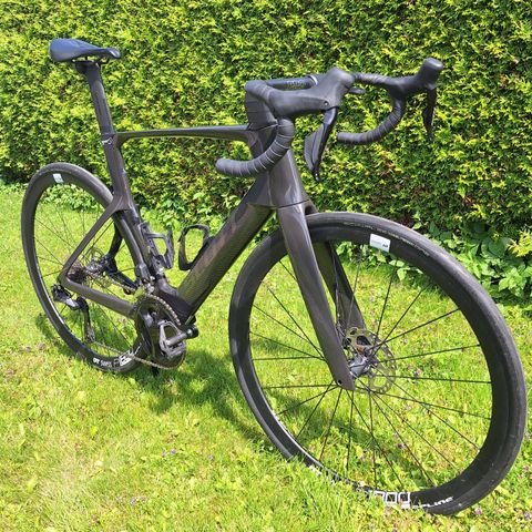 Scott foil RC 10 2023 12delt 105 di2