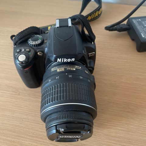 Nikon D40