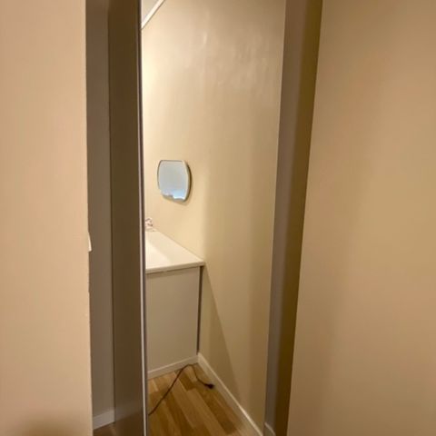 PAX garderobeskap med speildør fra IKEA