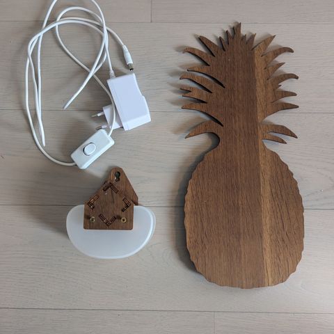 Lampe Pineapple fra Ferm living KIDS