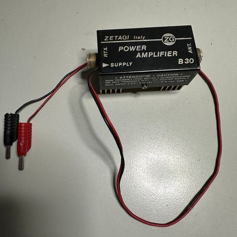 Zetagi Power Amplifier B30