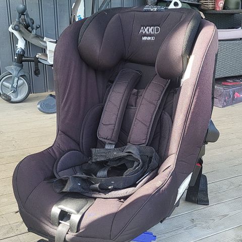 Bakovervendt bilstol IKKE ISOFIX