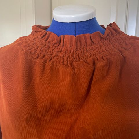 Babycord bluse i rust oransje