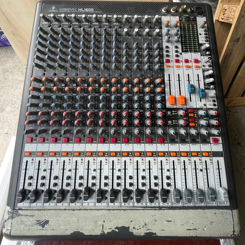 Behringer XENYX XL1600 Lydmikser