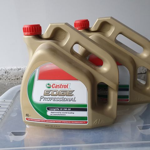 Castrol Edge professional motor olje