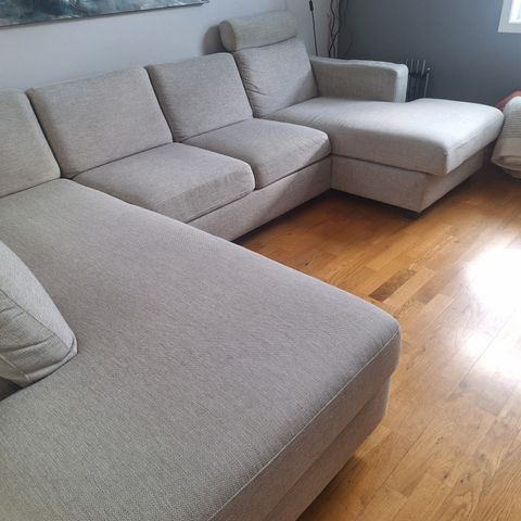 Pent brukt skeidar sofa