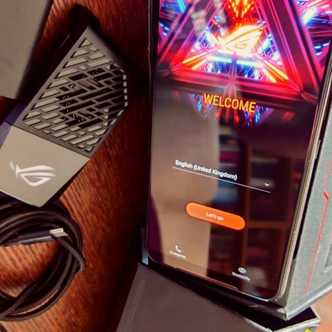 Asus Rog phone 2, 12 GB ram 512 GB lagring