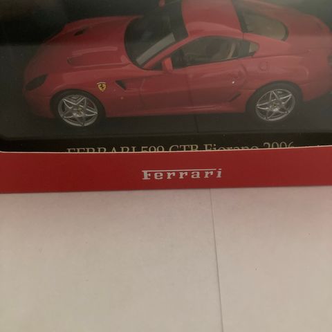 MODELLBIL FERRARI 599