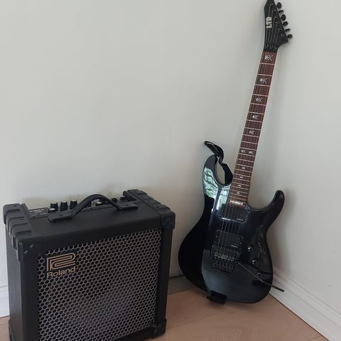 Brukt Esp Ltd kh 202 gitar + Roland Cube-30 forsterker selges