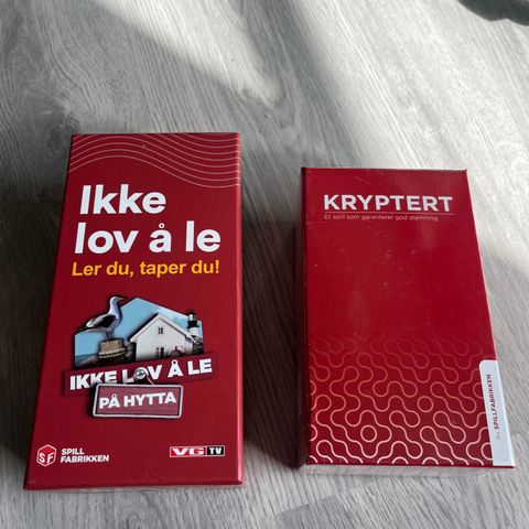 kortspill / brettspill - ikke lov å le på hytta og kryptert