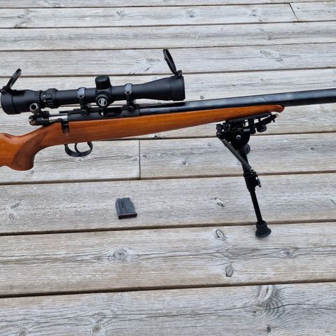 CZ452 ALM Heldempet .22 rifle