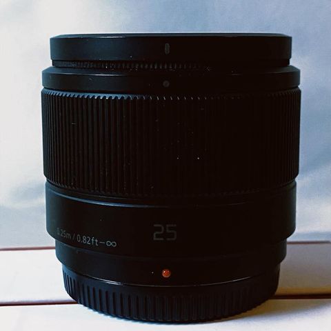 Panasonic Lumix G 25mm f/1.7