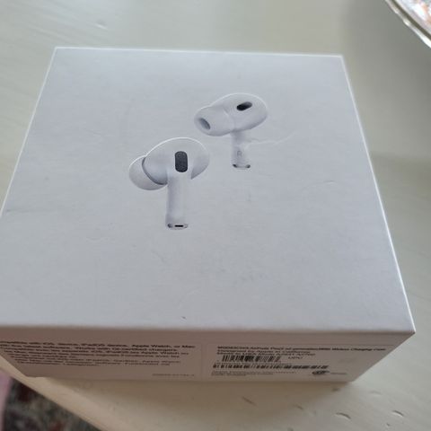 Apple airpods pro gen 2.