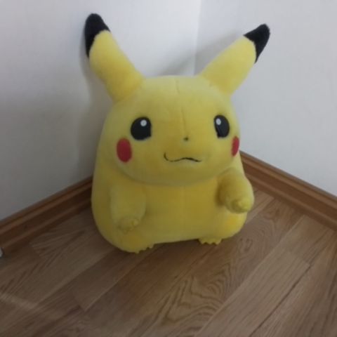 Pokemon Pikachu Jumbo Plush Nintendo 1999 Tomy nr 0180 flott stand