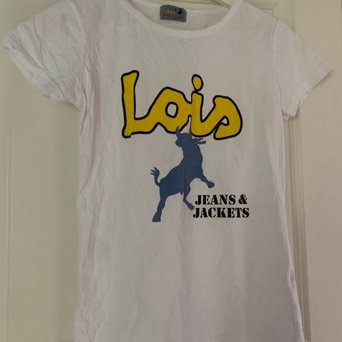 Lois T shirt