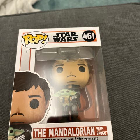 The Mandalorian (with grogu) funko pop