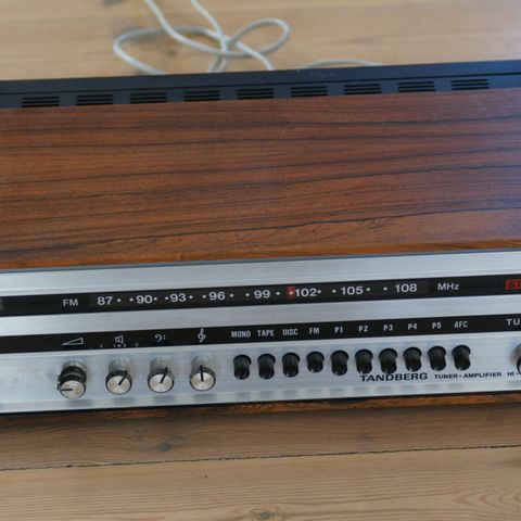 Tandberg HI-FI FM Tuner Amplifier selges