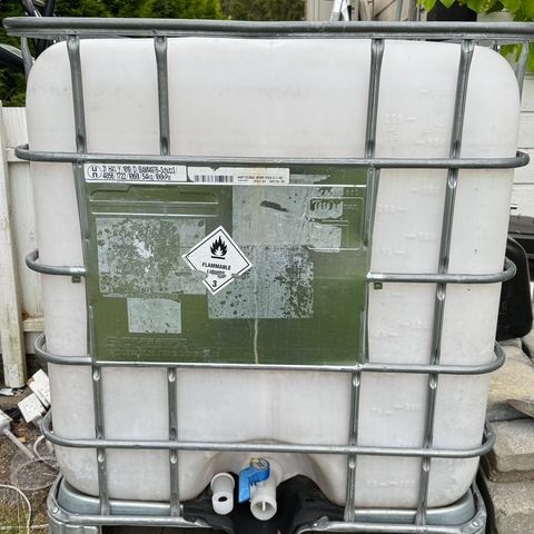 IBC vanntank 1000L