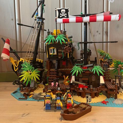 Lego - 21322 - Pirates of Barracuda Bay