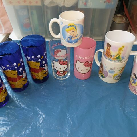 Helt nye Disney glass , Ole brum , hello kitty,  prinsesse, osv