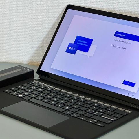 Asus Vivobook Slate T3300KA OLED 13,3’’ Nettbrett