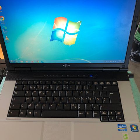 Fujitsu LIFEBOOK E751 Core i3, 8GB Ram, 128 GB SSD, Windows 7 Pro