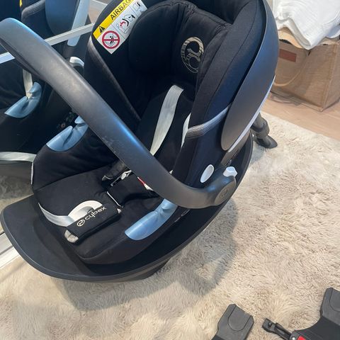 Cybex bilstol og base