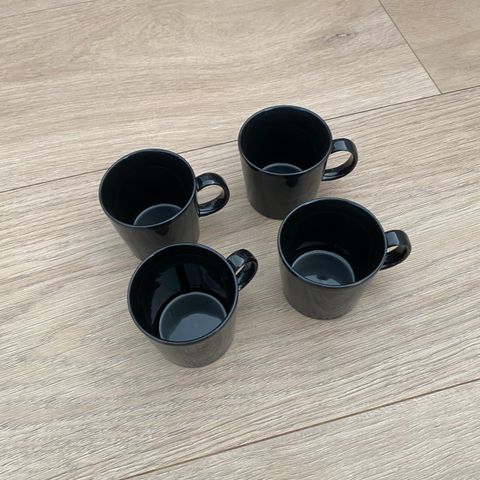 Fire stk svarte iittala teema kaffekopper