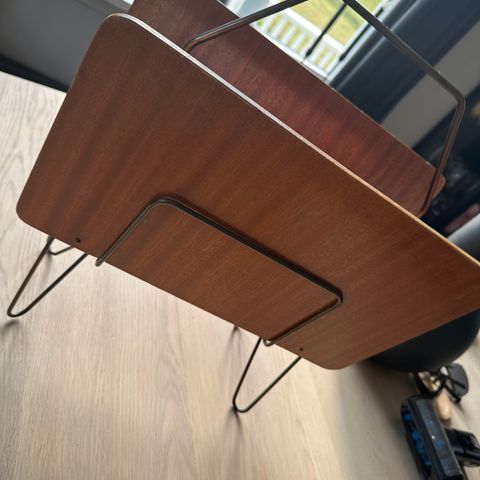 Retro teak avisholder