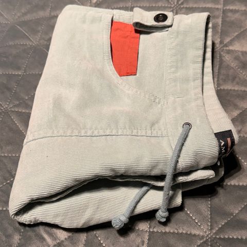 Amundsen shorts - L - 5incher cord