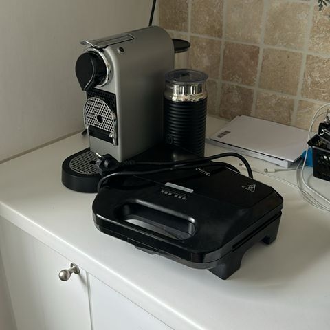 Nespresso Kaffemaskin + Toaster