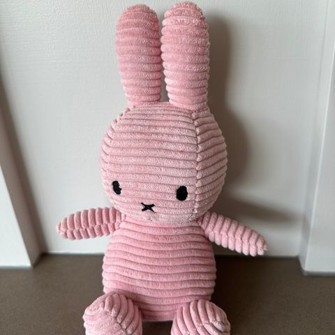 Nijntje Miffy - rosa kanin, 33 cm