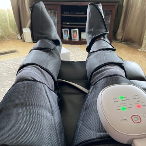 Air compression foot massager