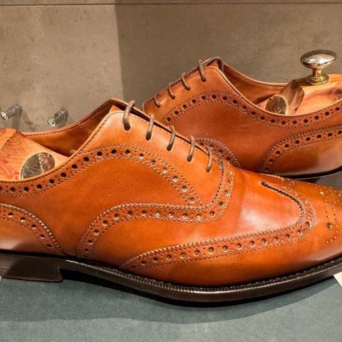 Church’s, Oxford Full Brouge {English shoes } Str: 41 ~  BEAUTIFUL !!