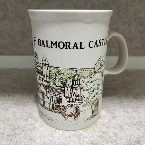 Balmoral Castle krus