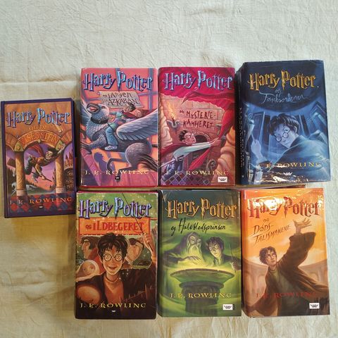 Harry Potter bøker på norsk