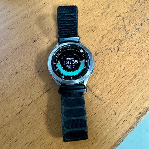 Samsung Galaxy Watch 4 Classic 46mm (LMCD)