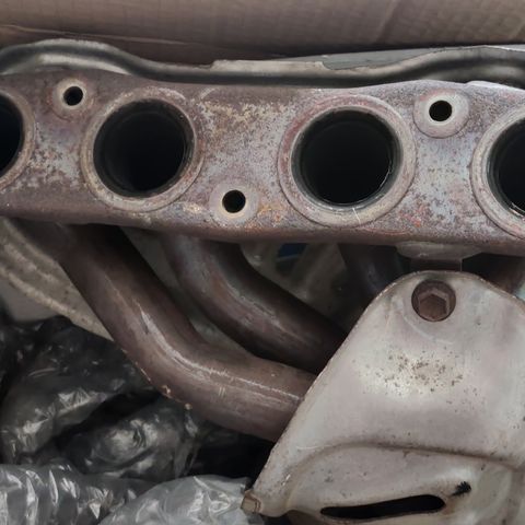 Toyota eksosmanifold T27