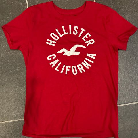 Hollister t-shirt