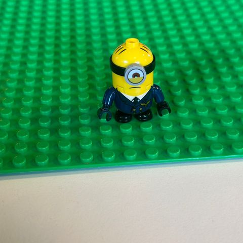 Lego Stuart Minions pilot