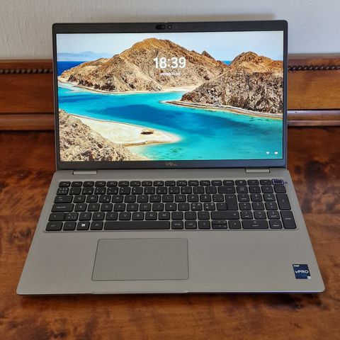 Strøken Dell Latitude 5540 (i5 - 16GB - Win11Pro) Kraftig Laptop