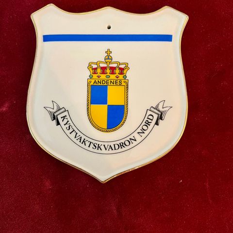 Helt spesiell crest for Kystvaktsvadron Nord