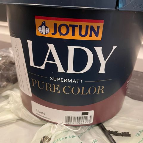 Ny og uåpnet Lady pure color - dempet sort