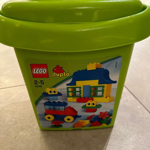 Lego oppbevaringsboks med diverse Lego