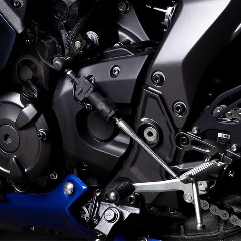 Quick shifter Yamaha r7