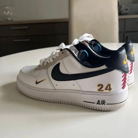 Nike Air Force 1