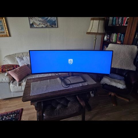 Philips 49 superbred kurvede skjerm monitor