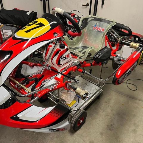 2023 mod DR Racing Kart J90 med Rotax Max EVO motor selges